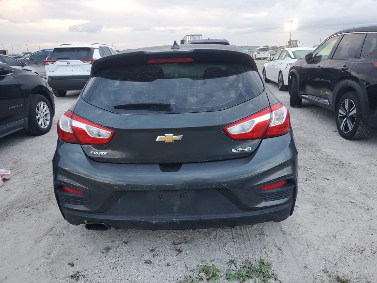 2017 Chevrolet Cruze - Image 6