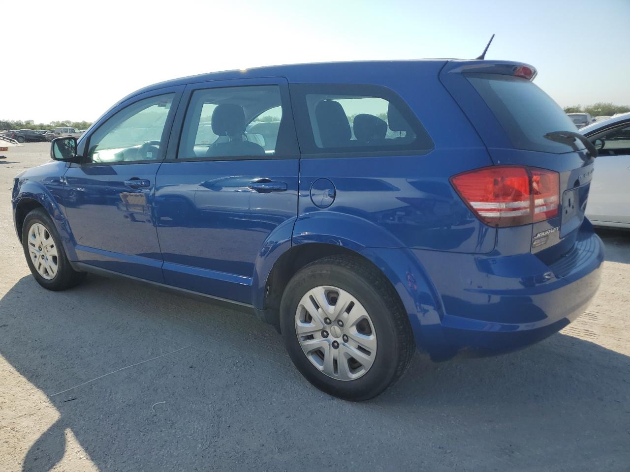 2015 Dodge Journey - Image 2