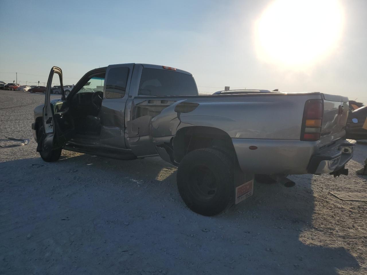 2001 Chevrolet Silverado - Image 2
