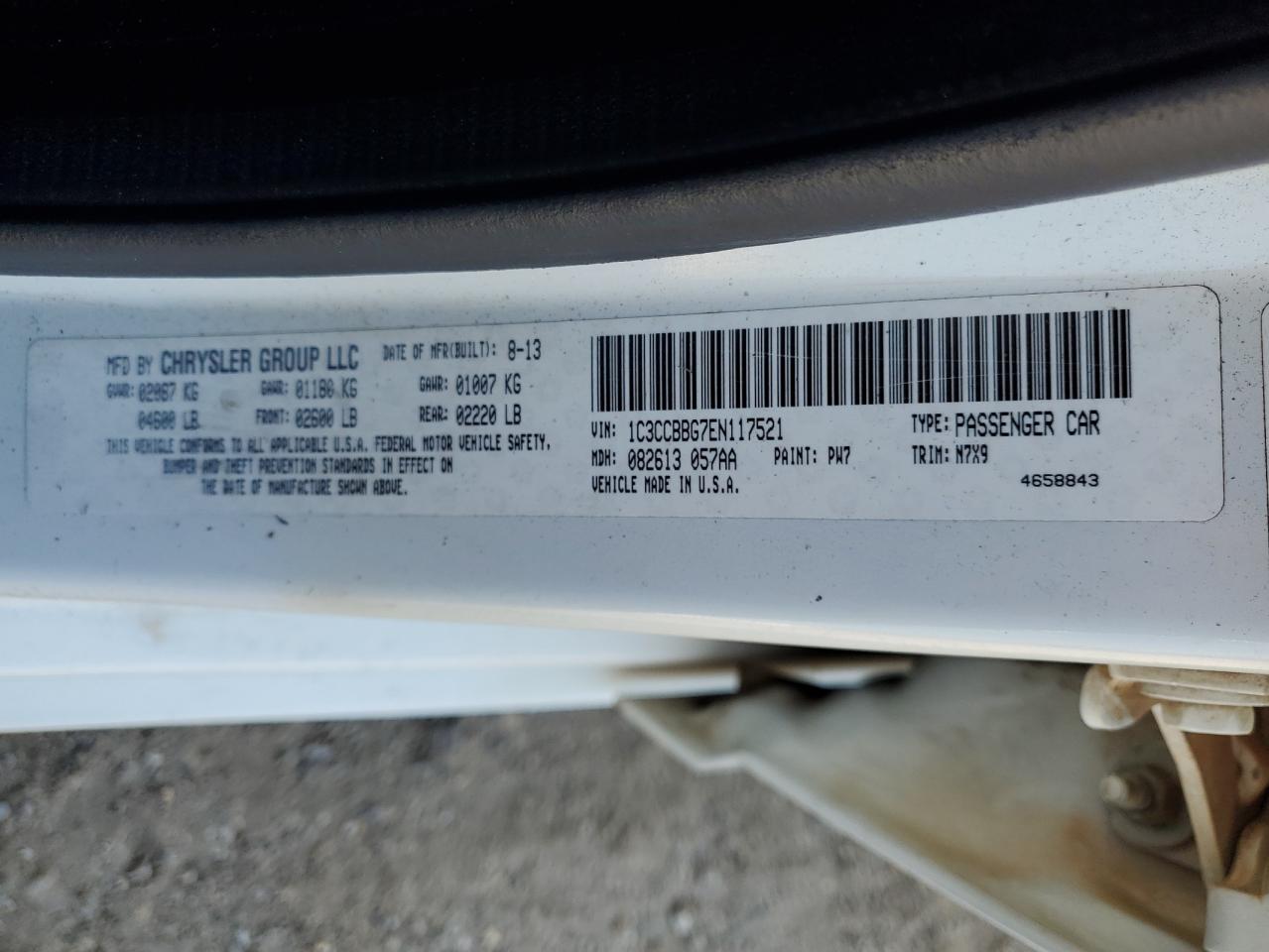 2014 Chrysler 200 - Image 15