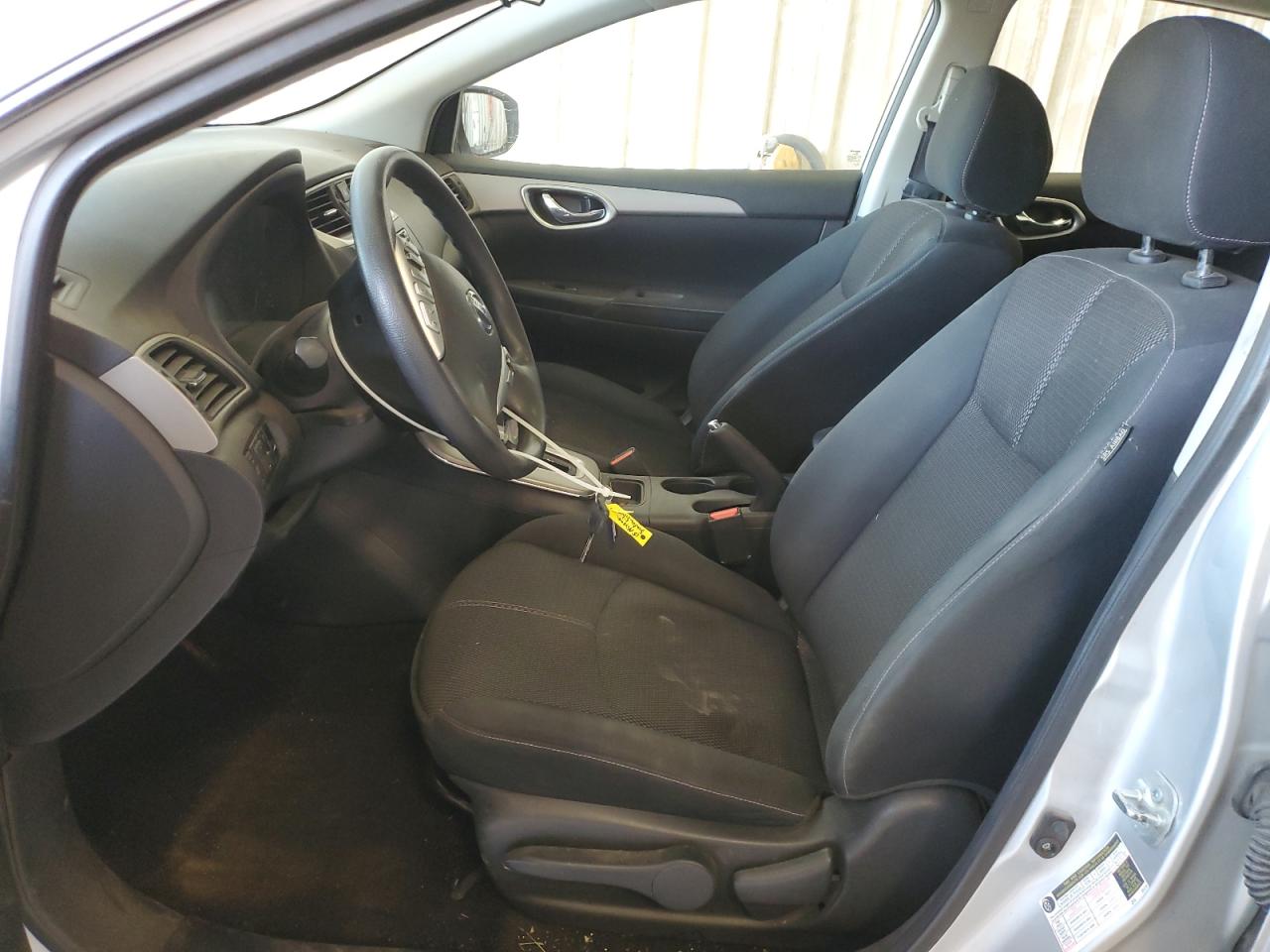 2015 Nissan Sentra - Image 7