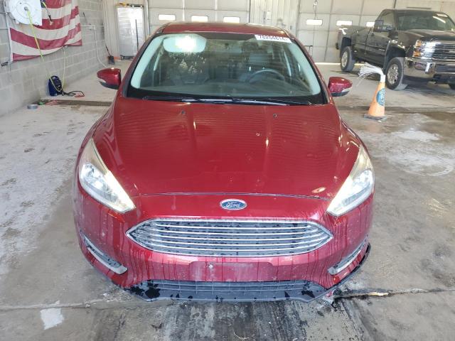 Sedans FORD FOCUS 2016 Red