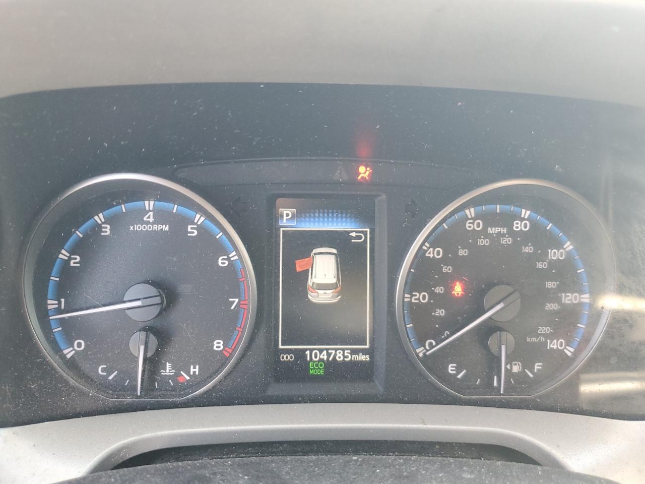 2018 Toyota RAV 4 - Image 9
