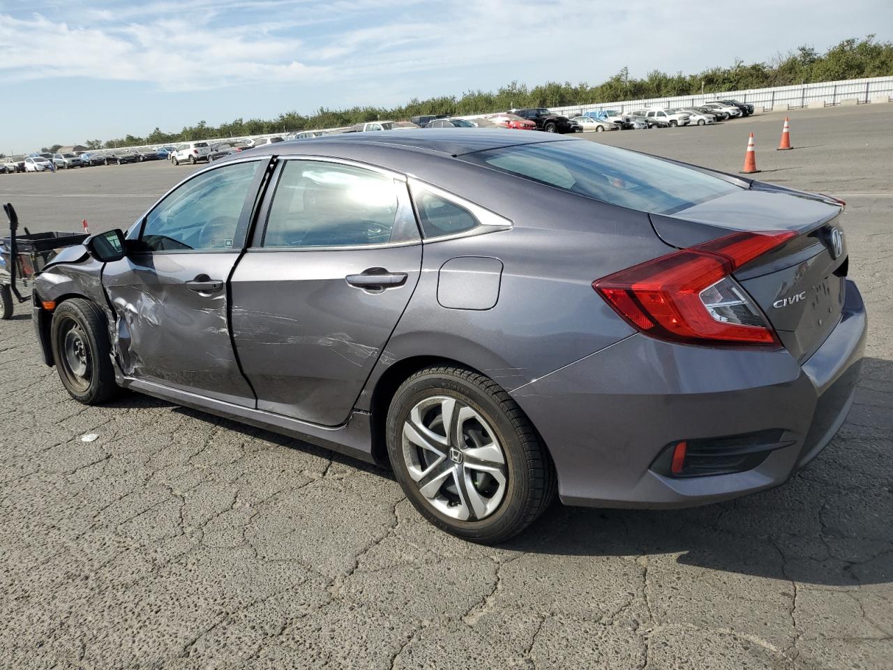 2018 Honda Civic Lx VIN: 2HGFC2F5XJH533973 Lot: 75672344