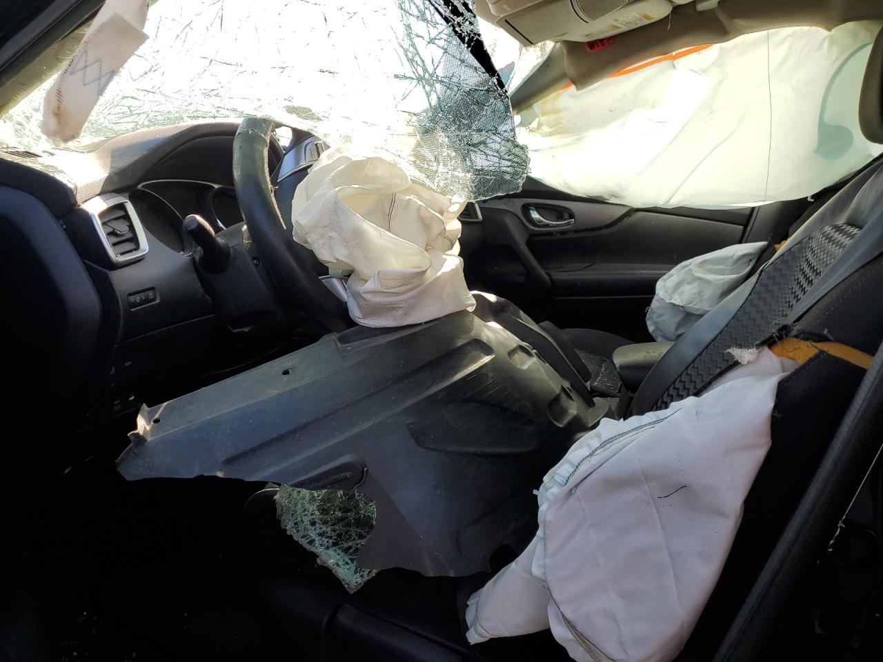 2015 Nissan Rogue - Image 7