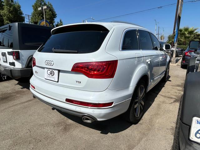 Паркетники AUDI Q7 2013 Белы