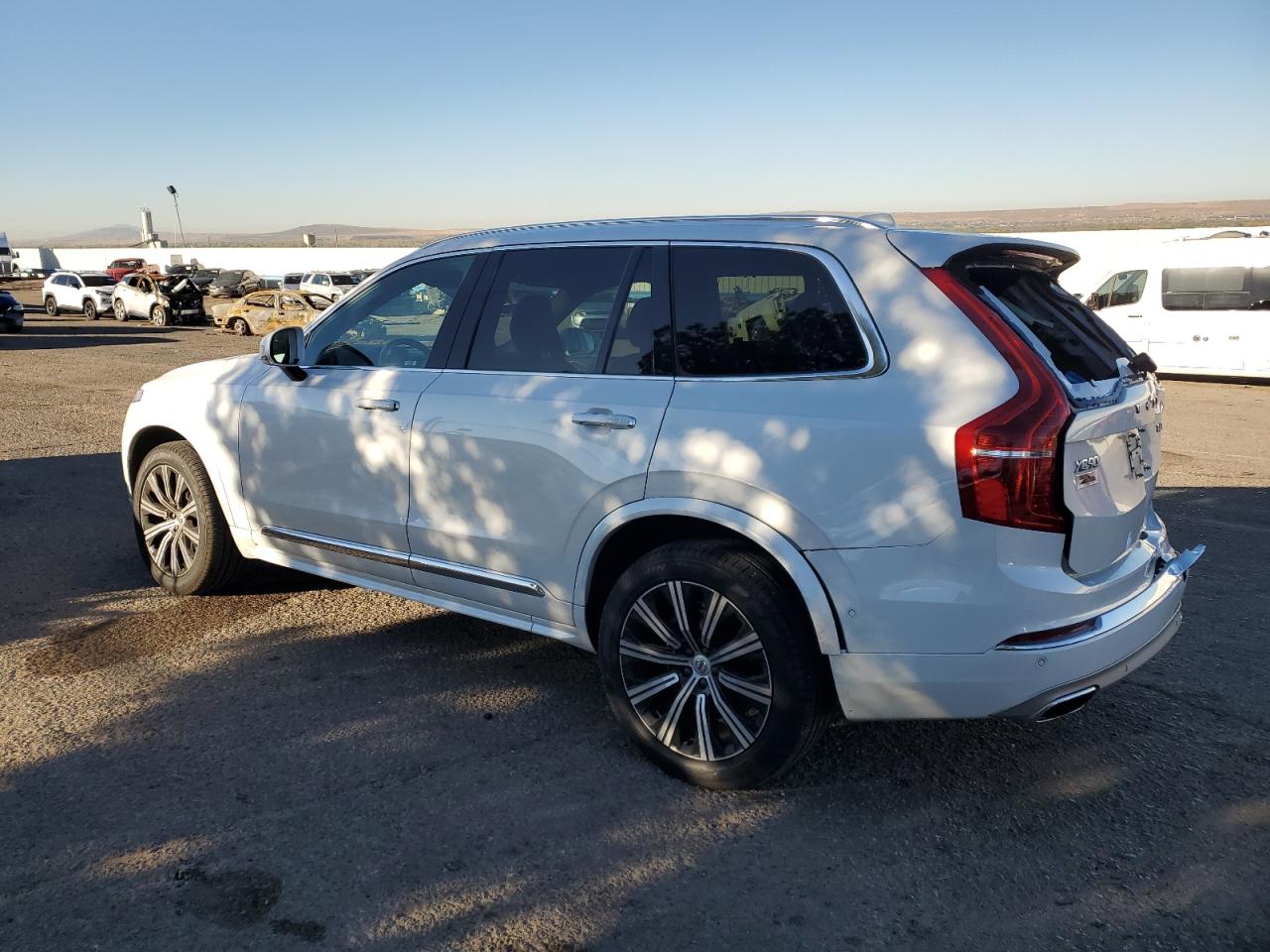 2021 Volvo XC90 - Image 2