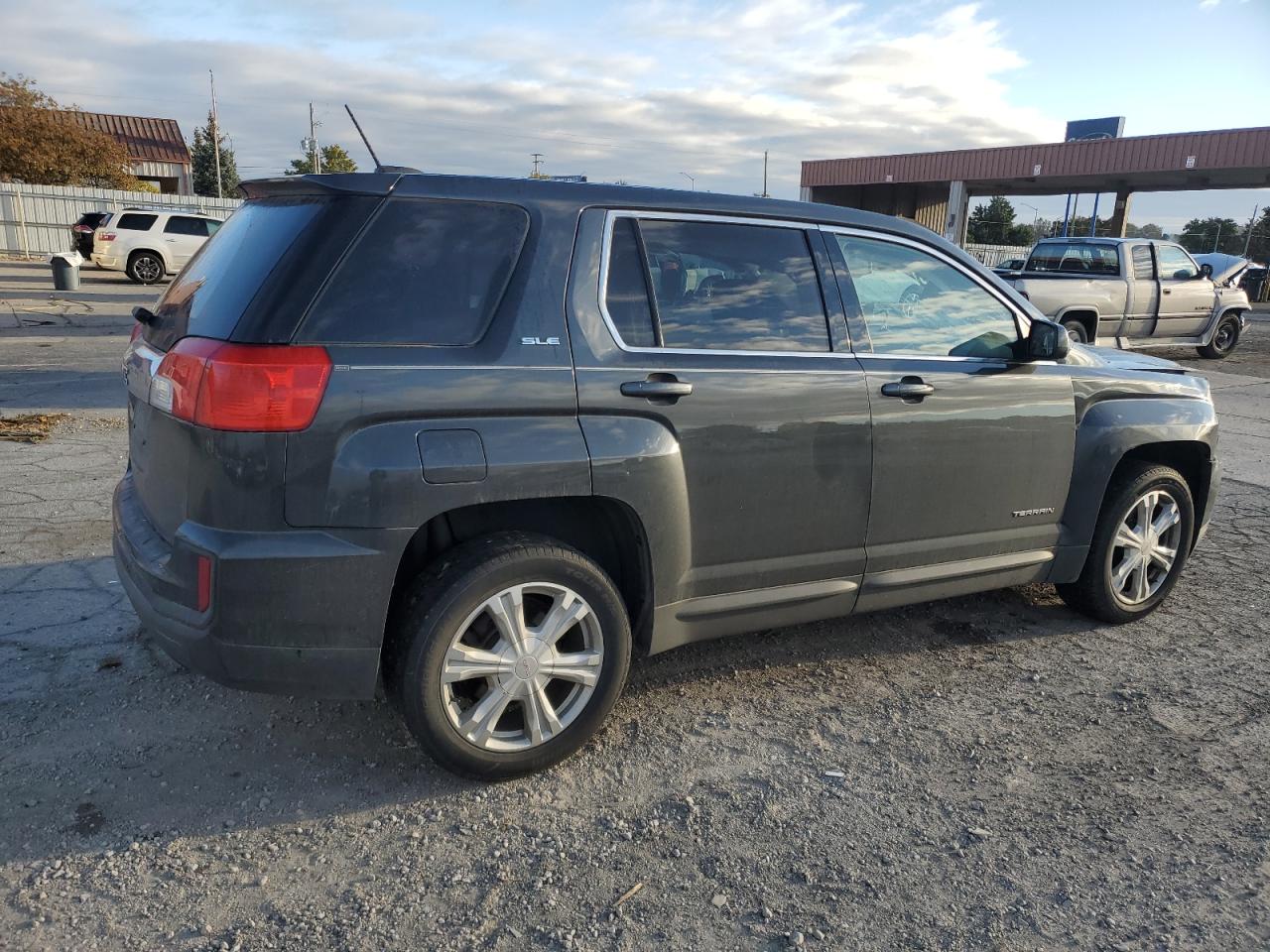 2017 GMC Terrain - Image 3
