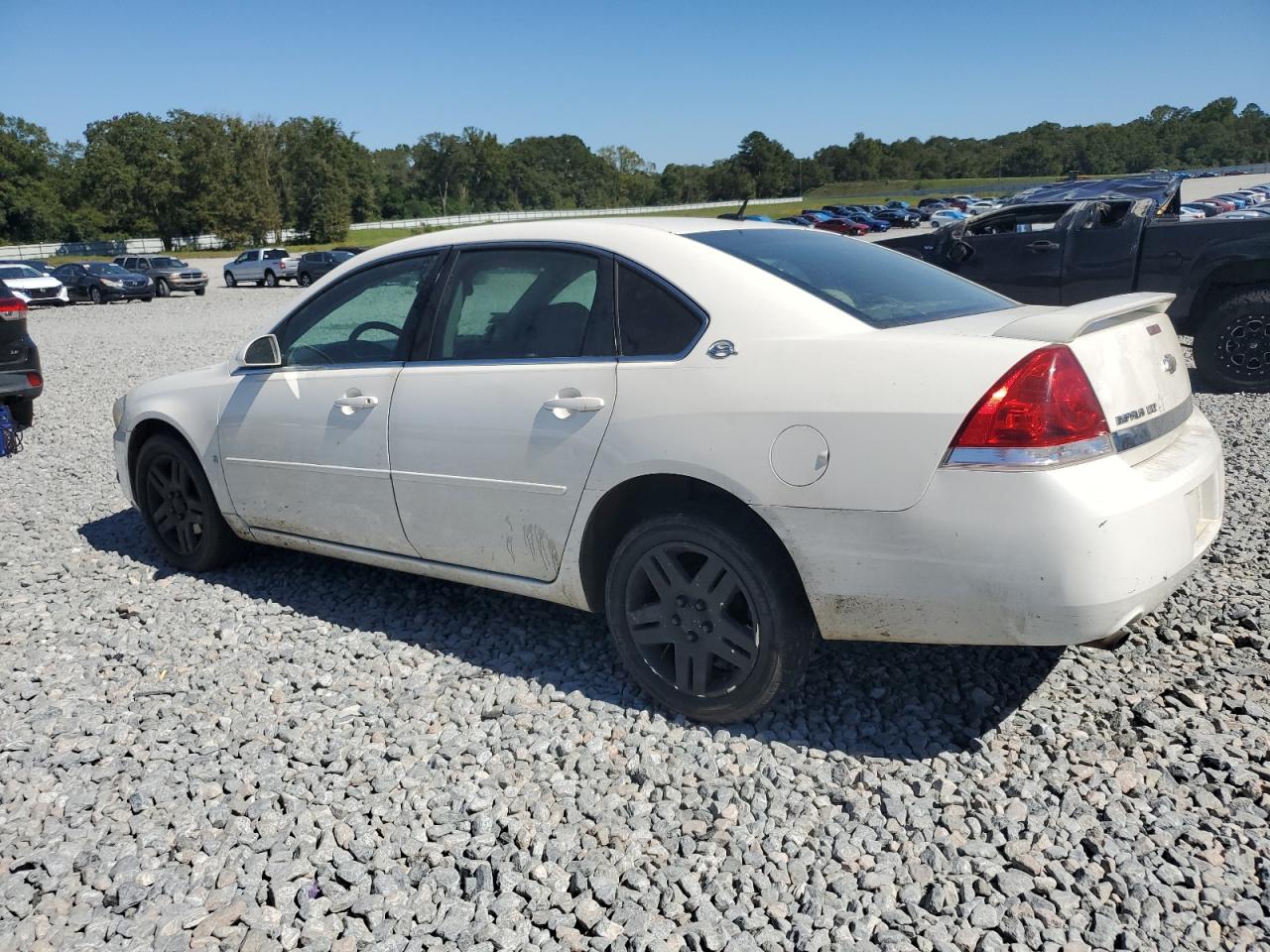2006 Chevrolet Impala - Image 2