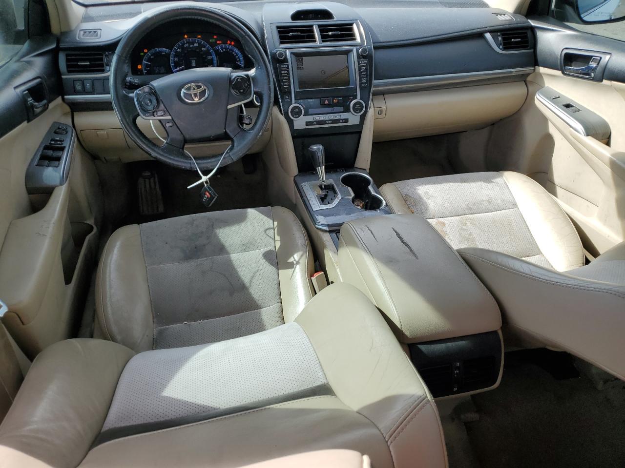 2014 Toyota Camry - Image 8