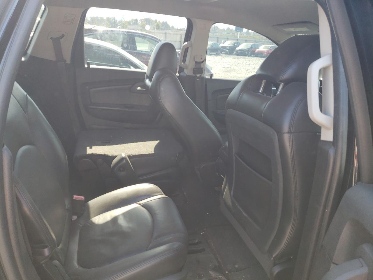 2012 Chevrolet Traverse - Image 10