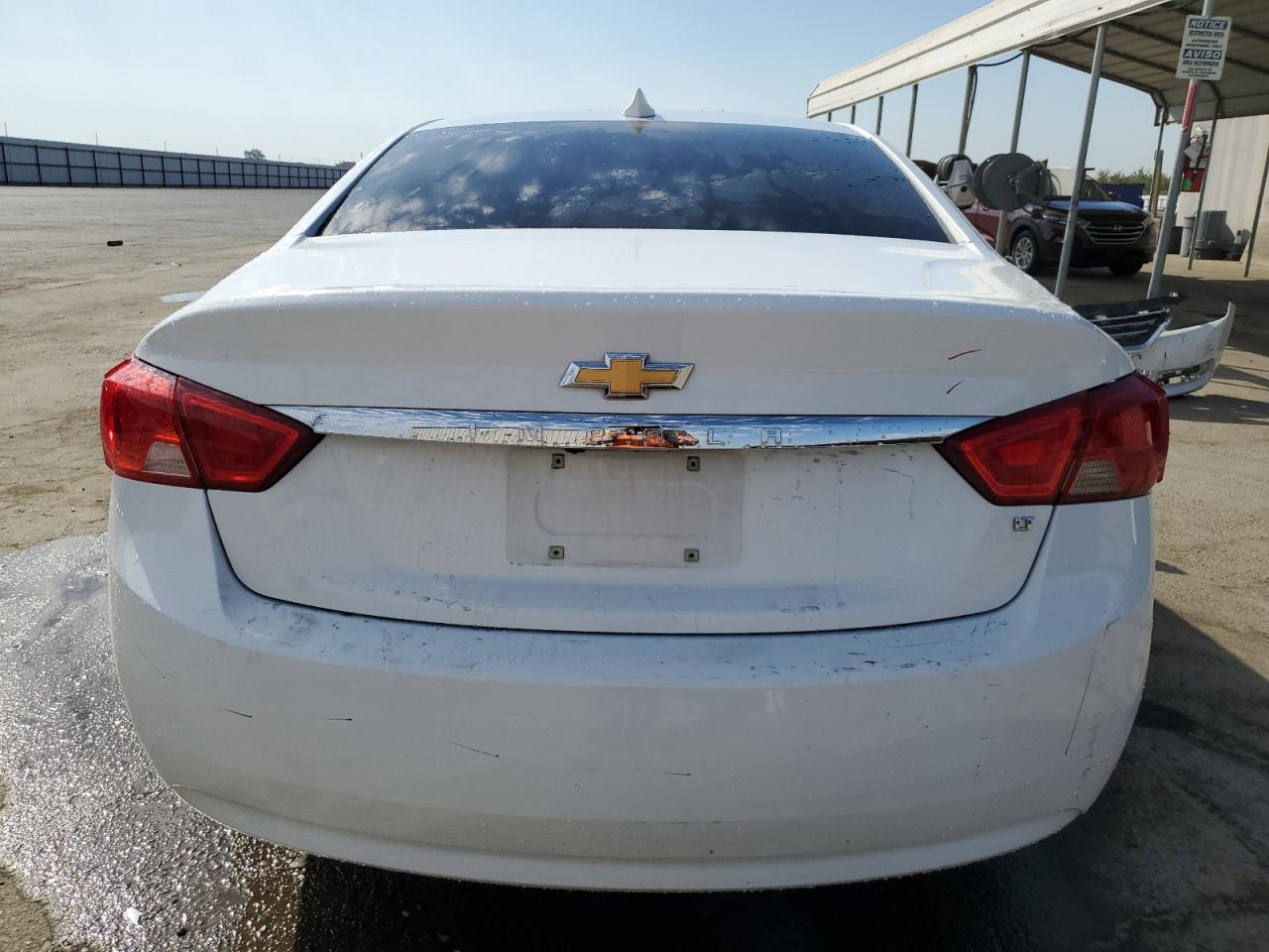 1G1105SA5JU137171 2018 Chevrolet Impala Lt