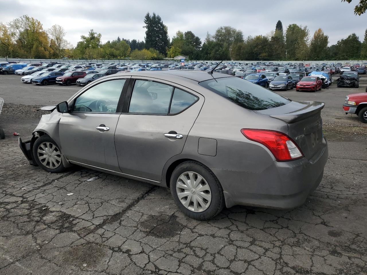 2016 Nissan Versa - Image 2