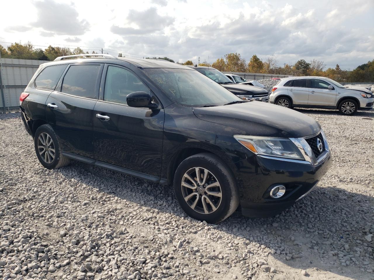 2015 Nissan Pathfinder - Image 4
