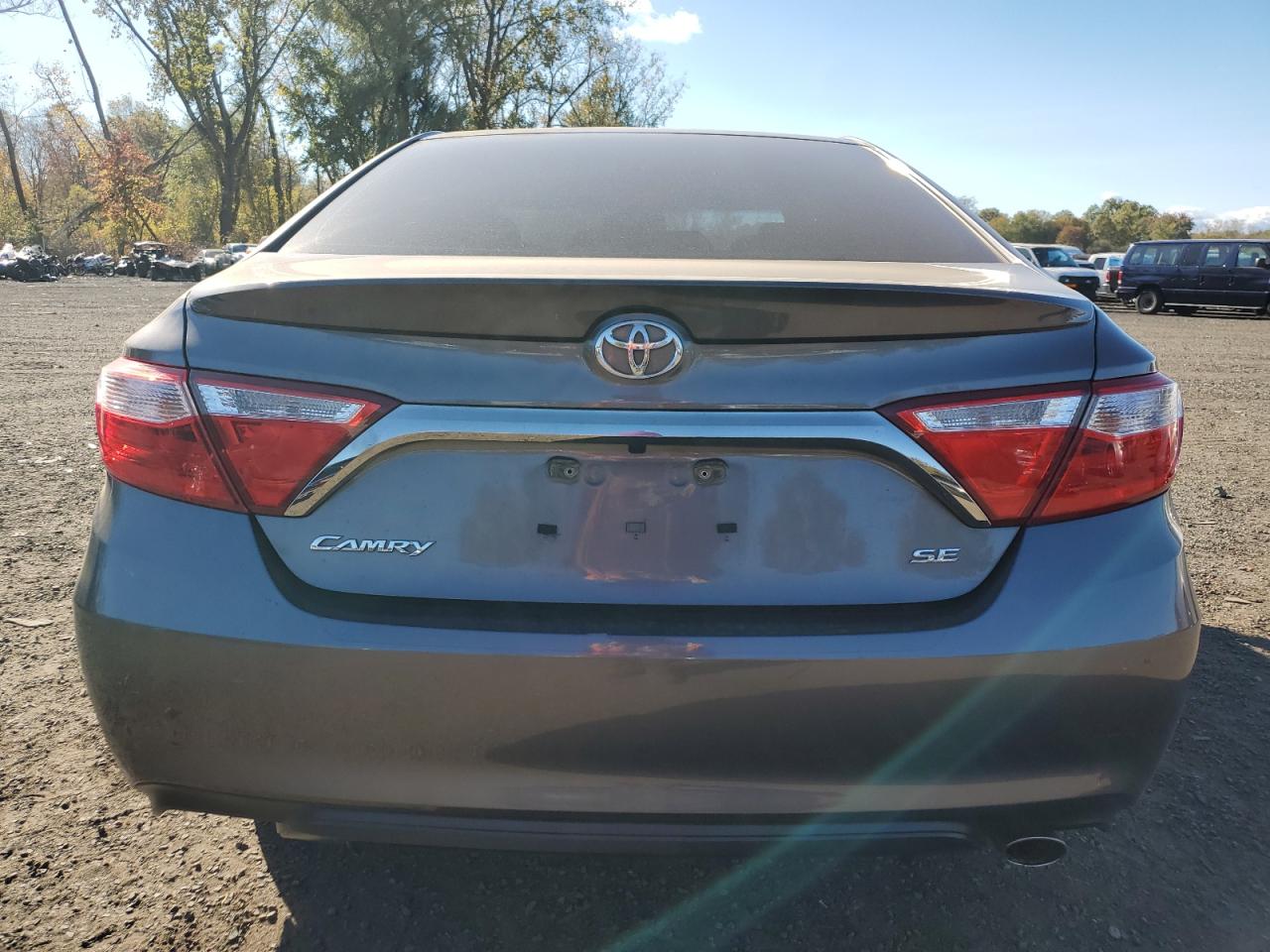 4T1BF1FK0HU387493 2017 Toyota Camry Le