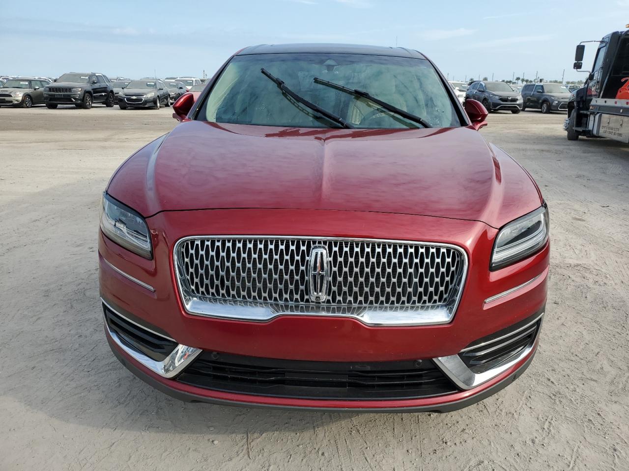 2019 Lincoln Nautilus - Image 5