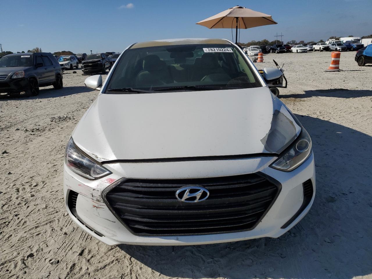 2017 Hyundai Elantra - Image 5