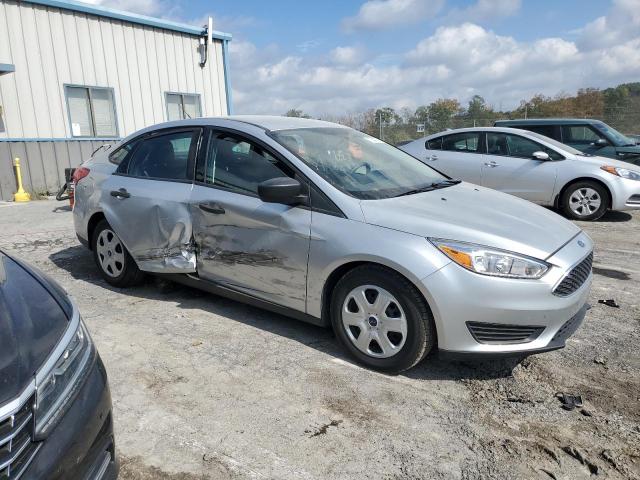  FORD FOCUS 2017 Silver