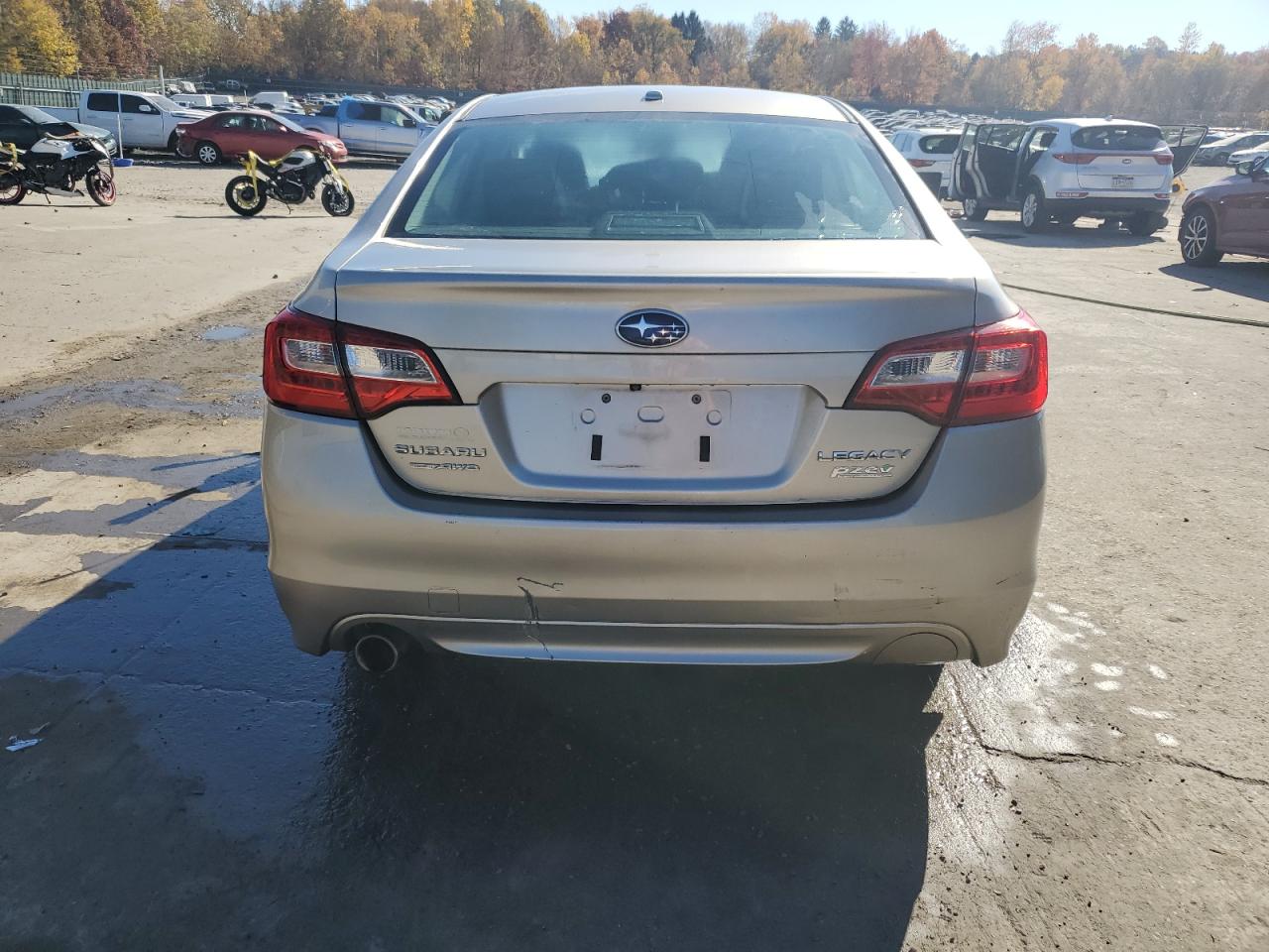 2015 Subaru Legacy 2.5I Premium VIN: 4S3BNAC66F3016940 Lot: 76702974