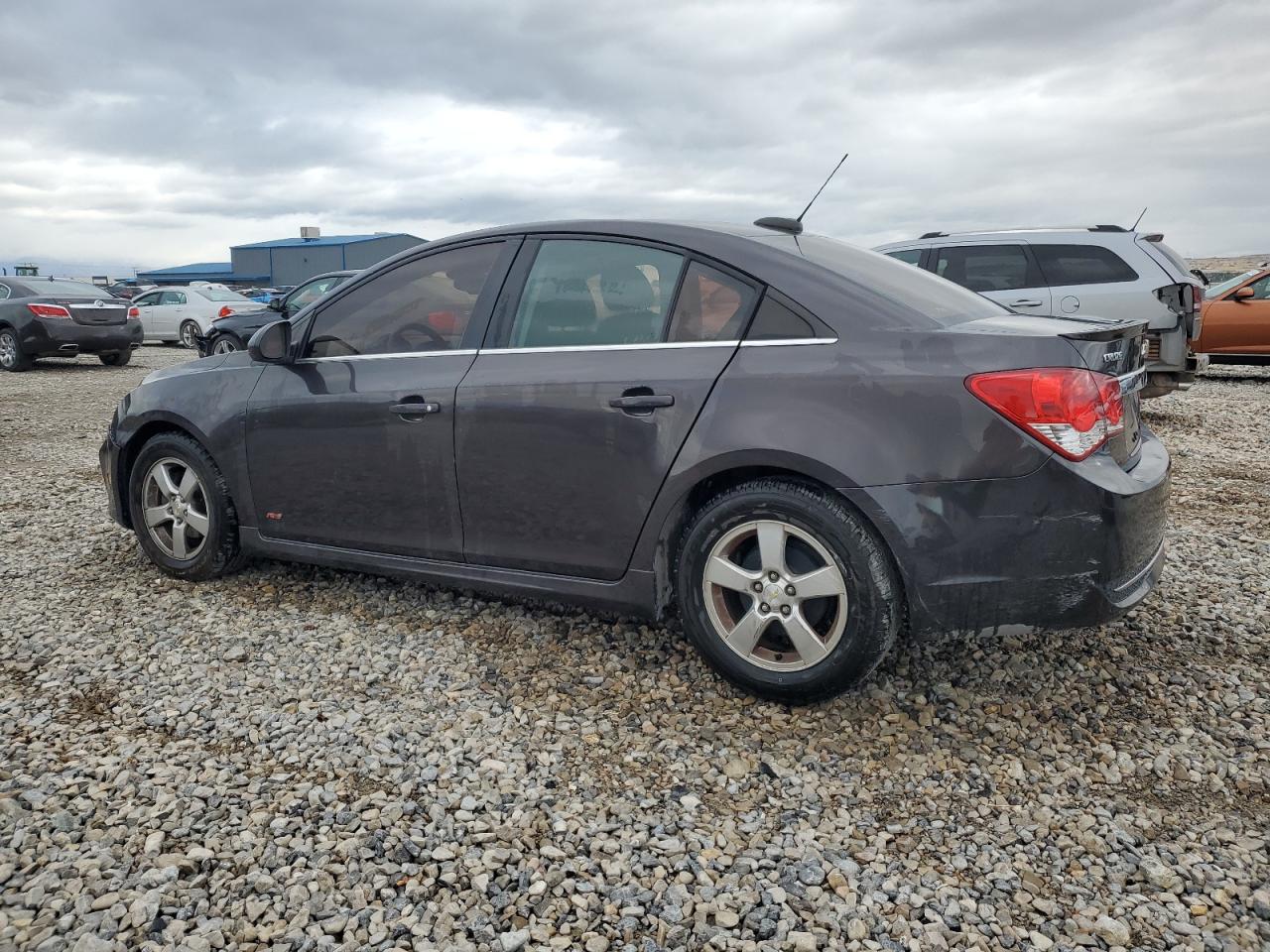 VIN 1G1PC5SB0F7165265 2015 CHEVROLET CRUZE no.2