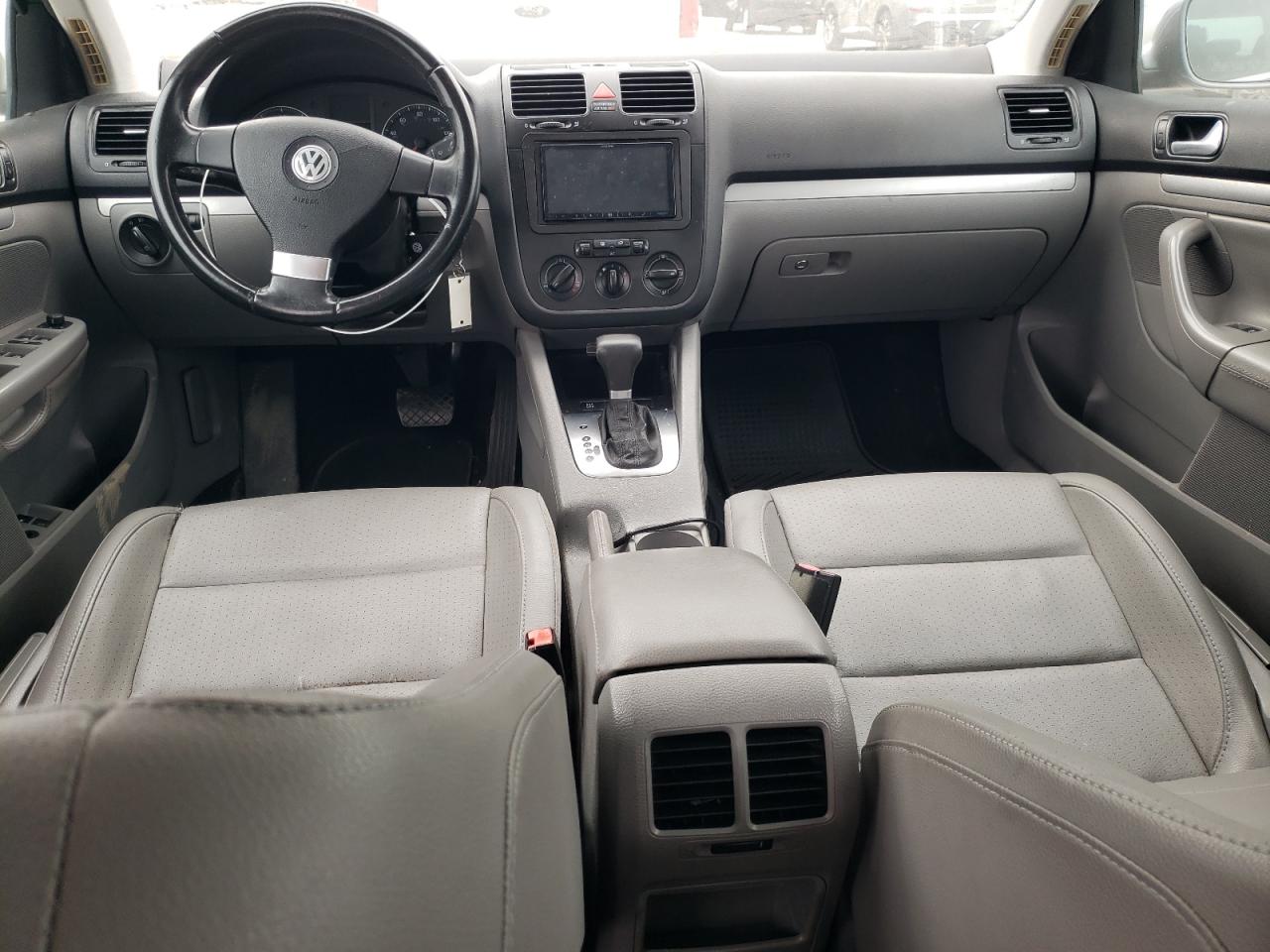 2008 Volkswagen Jetta - Image 8