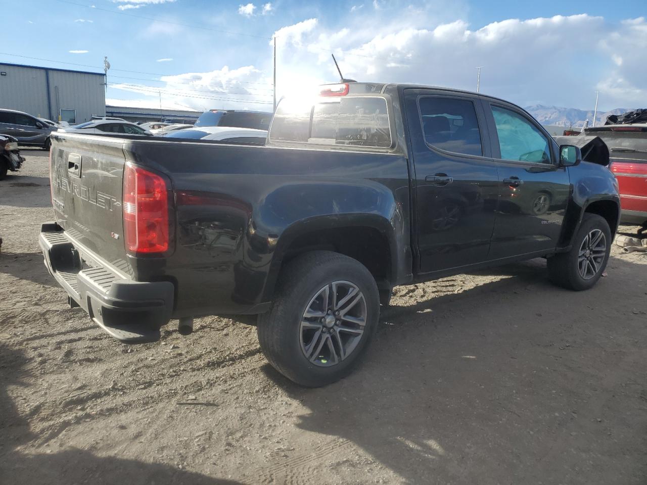 VIN 1GCGSCEN0M1293736 2021 CHEVROLET COLORADO no.3