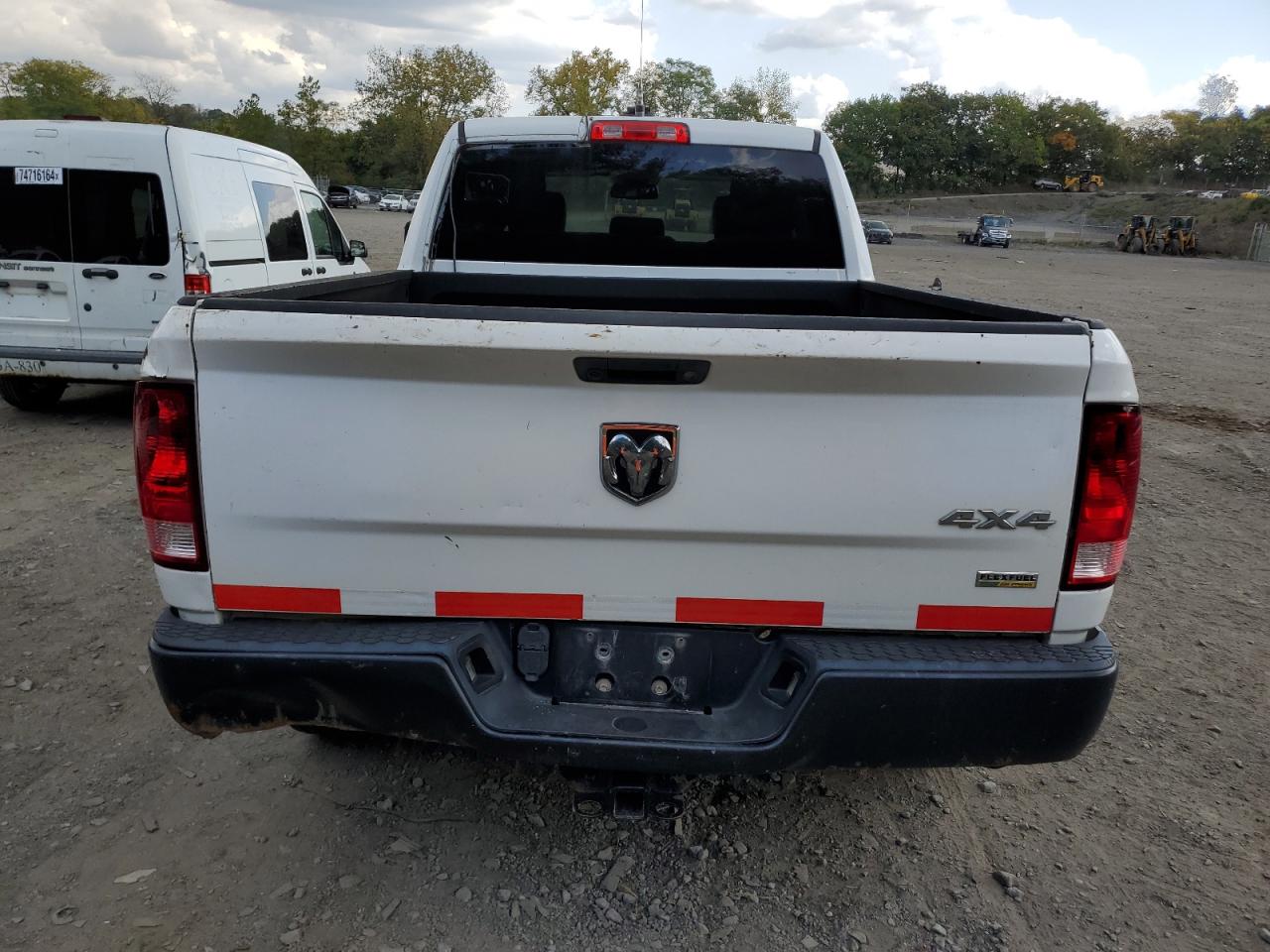 2019 Ram 1500 Classic Tradesman VIN: 1C6RR7FG4KS626076 Lot: 75190524