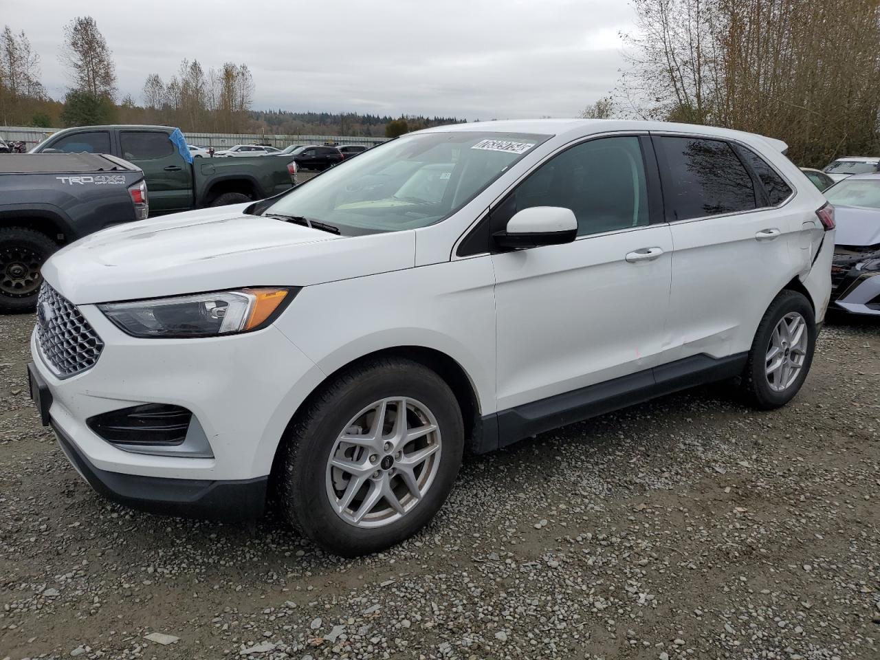 2023 Ford Edge - Image 1