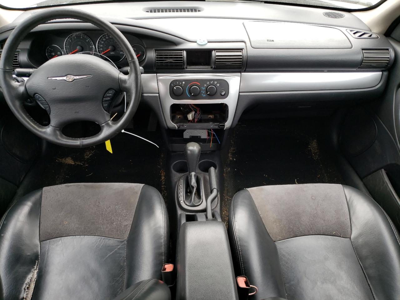 2006 Chrysler Sebring - Image 8