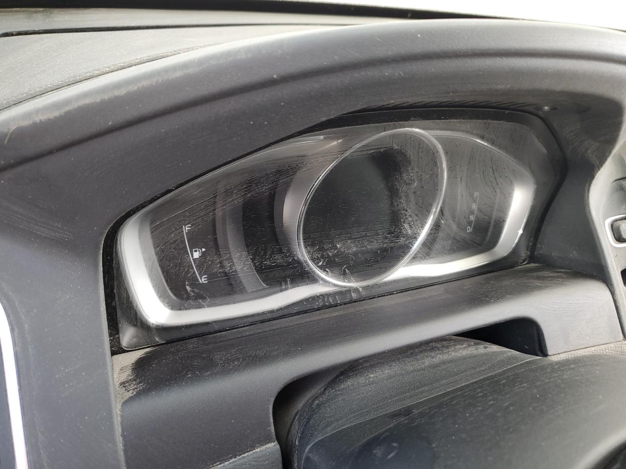 2016 Volvo XC60 - Image 9