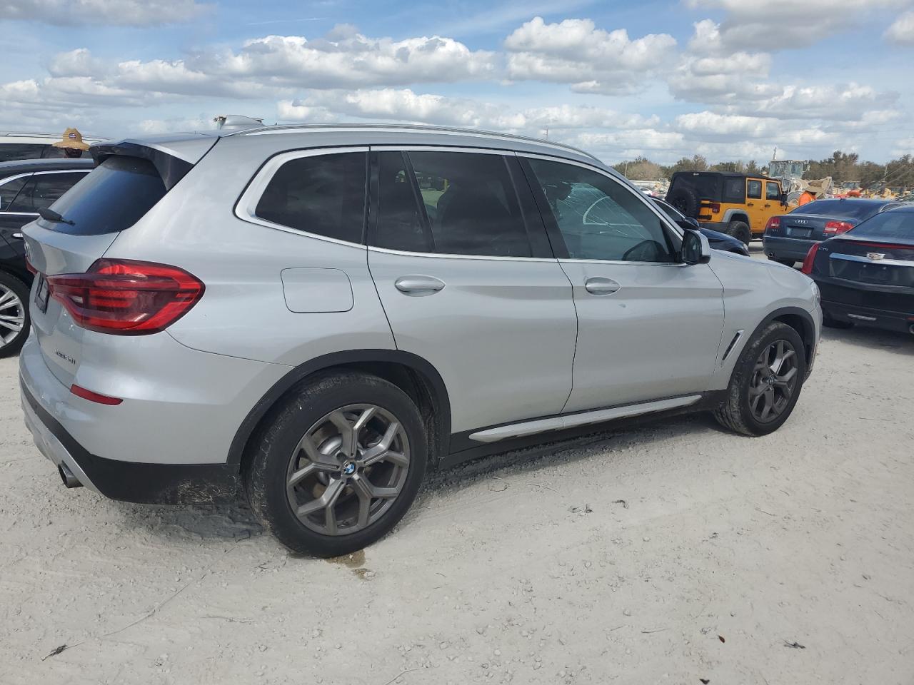 2021 BMW X3 - Image 3