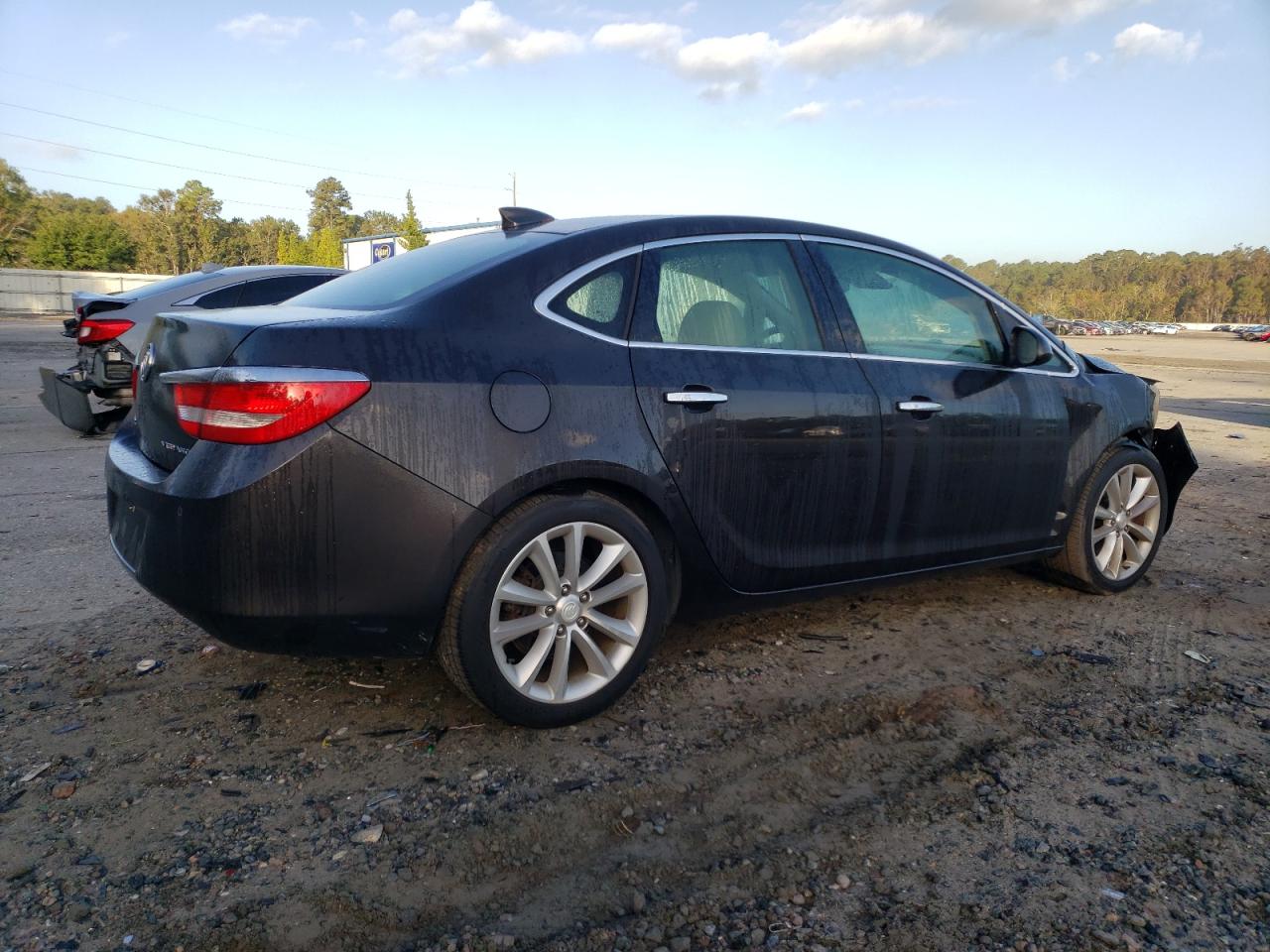 2015 Buick Verano - Image 3