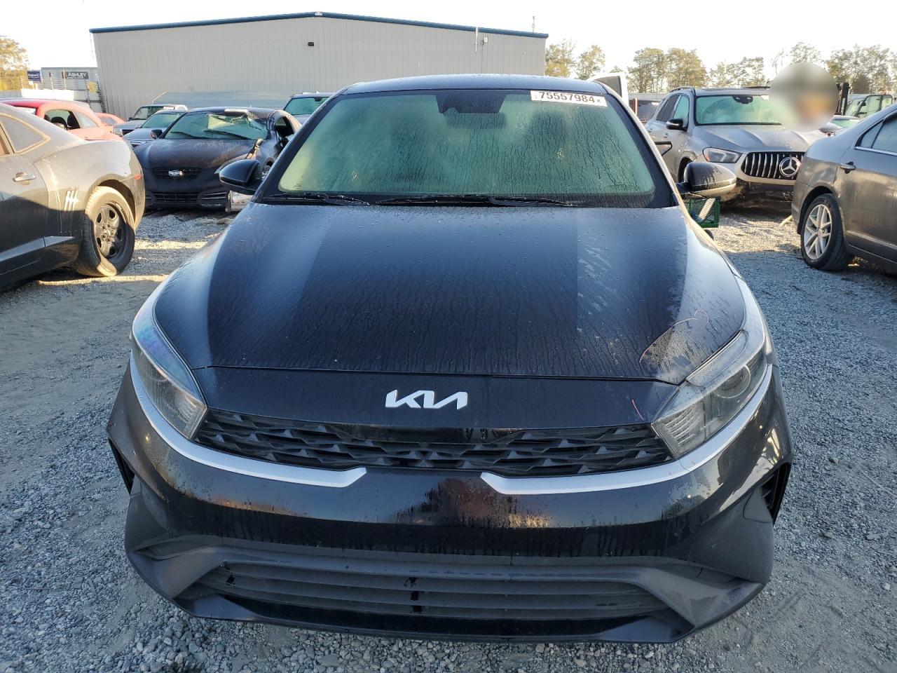 2023 Kia Forte - Image 5