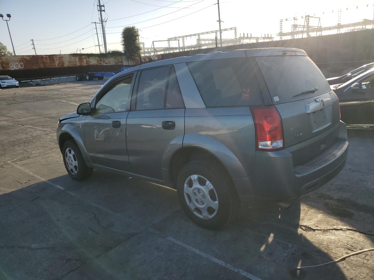 2006 Saturn VUE - Image 2