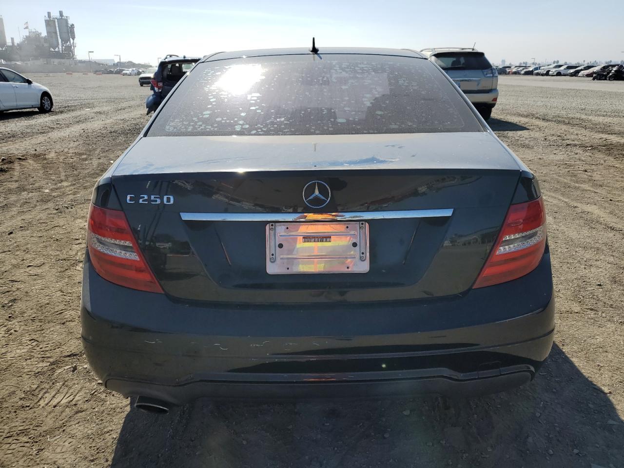 2014 Mercedes-Benz C 250 VIN: WDDGF4HB9EG238704 Lot: 77847264