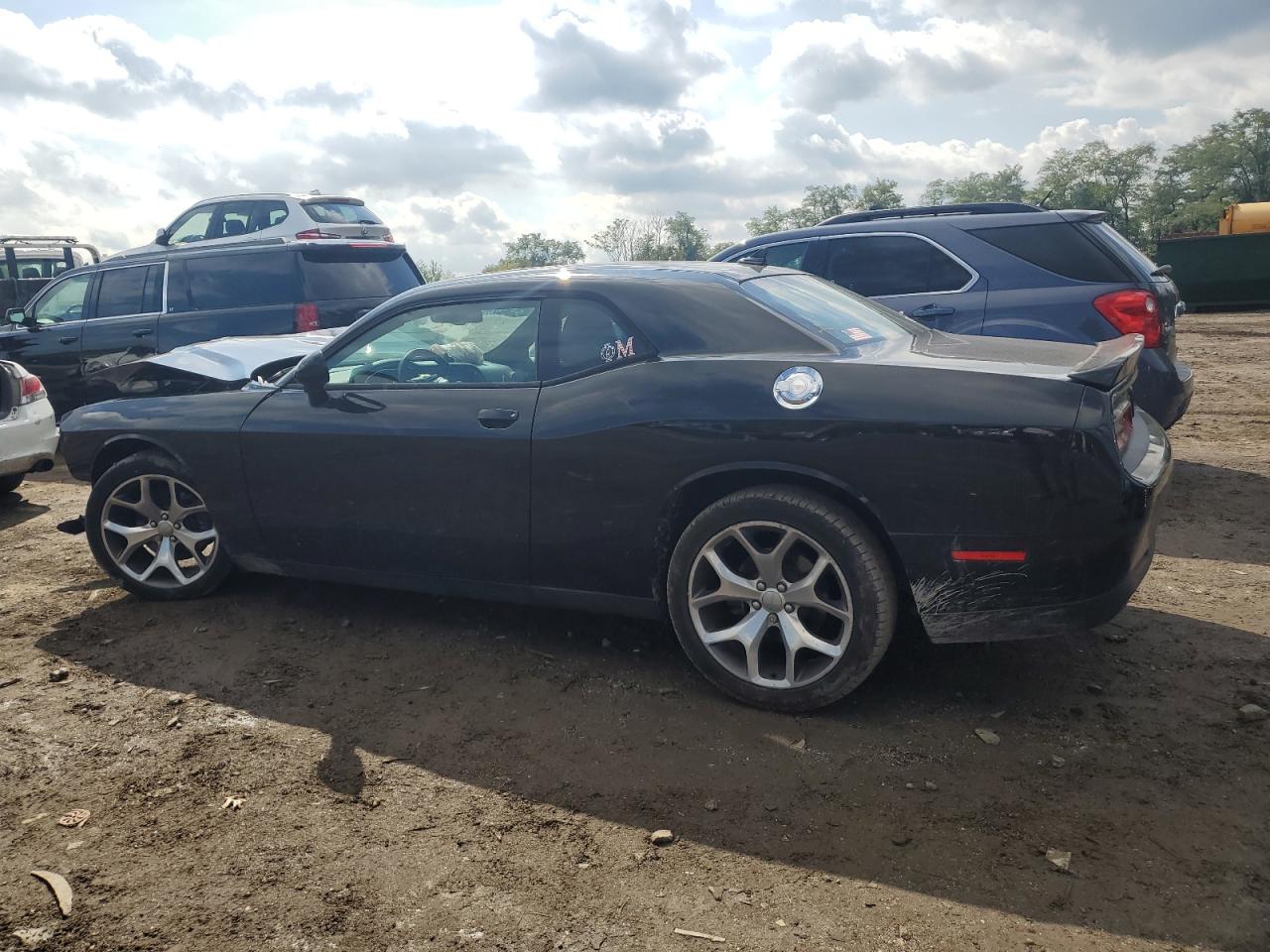 2C3CDZAG6GH332021 2016 DODGE CHALLENGER - Image 2