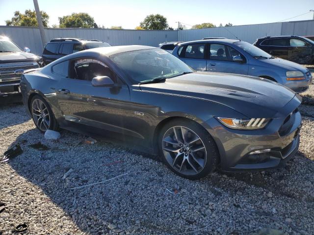 Coupet FORD MUSTANG 2016 Szary