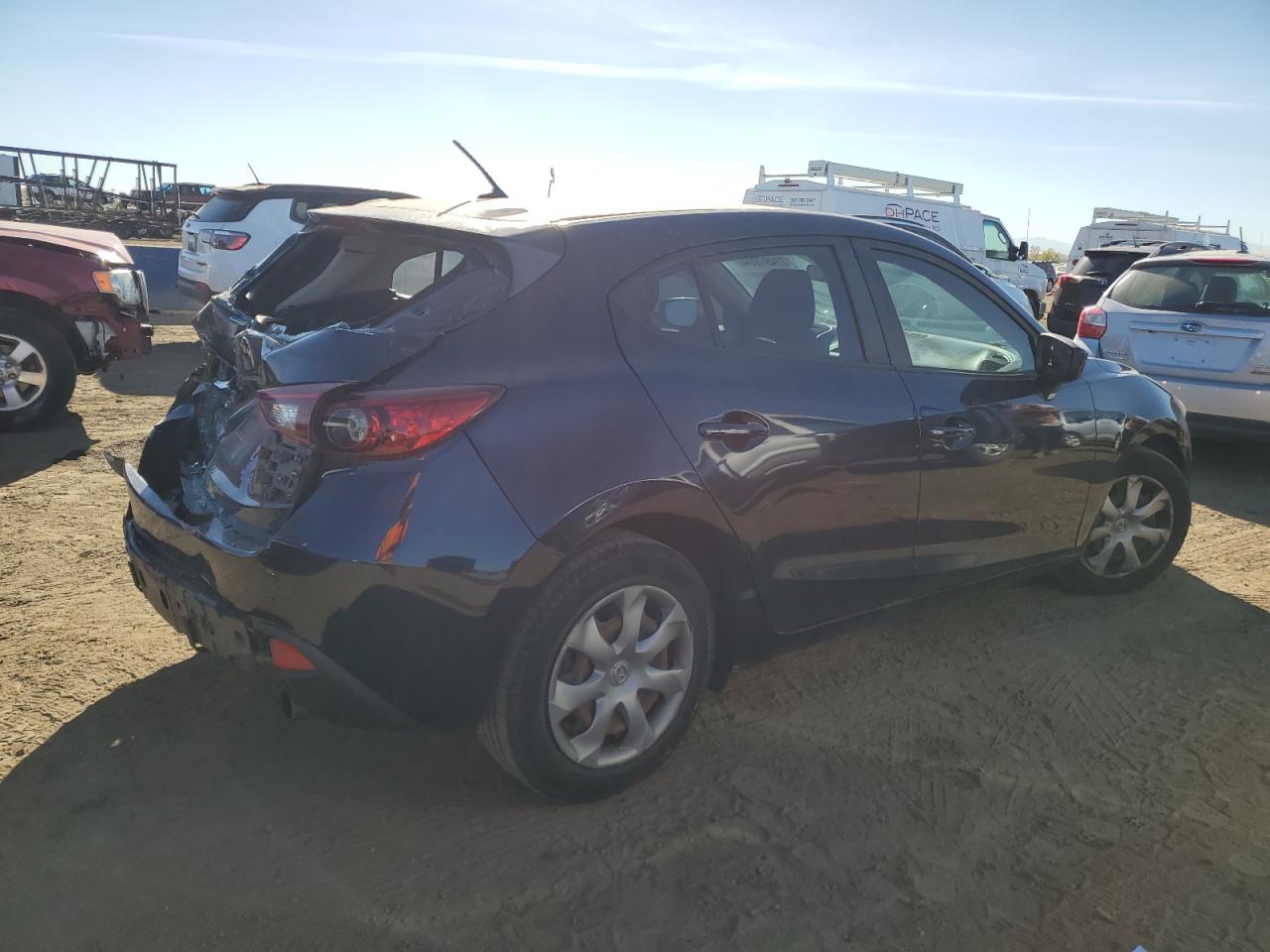 2014 Mazda 3 - Image 3