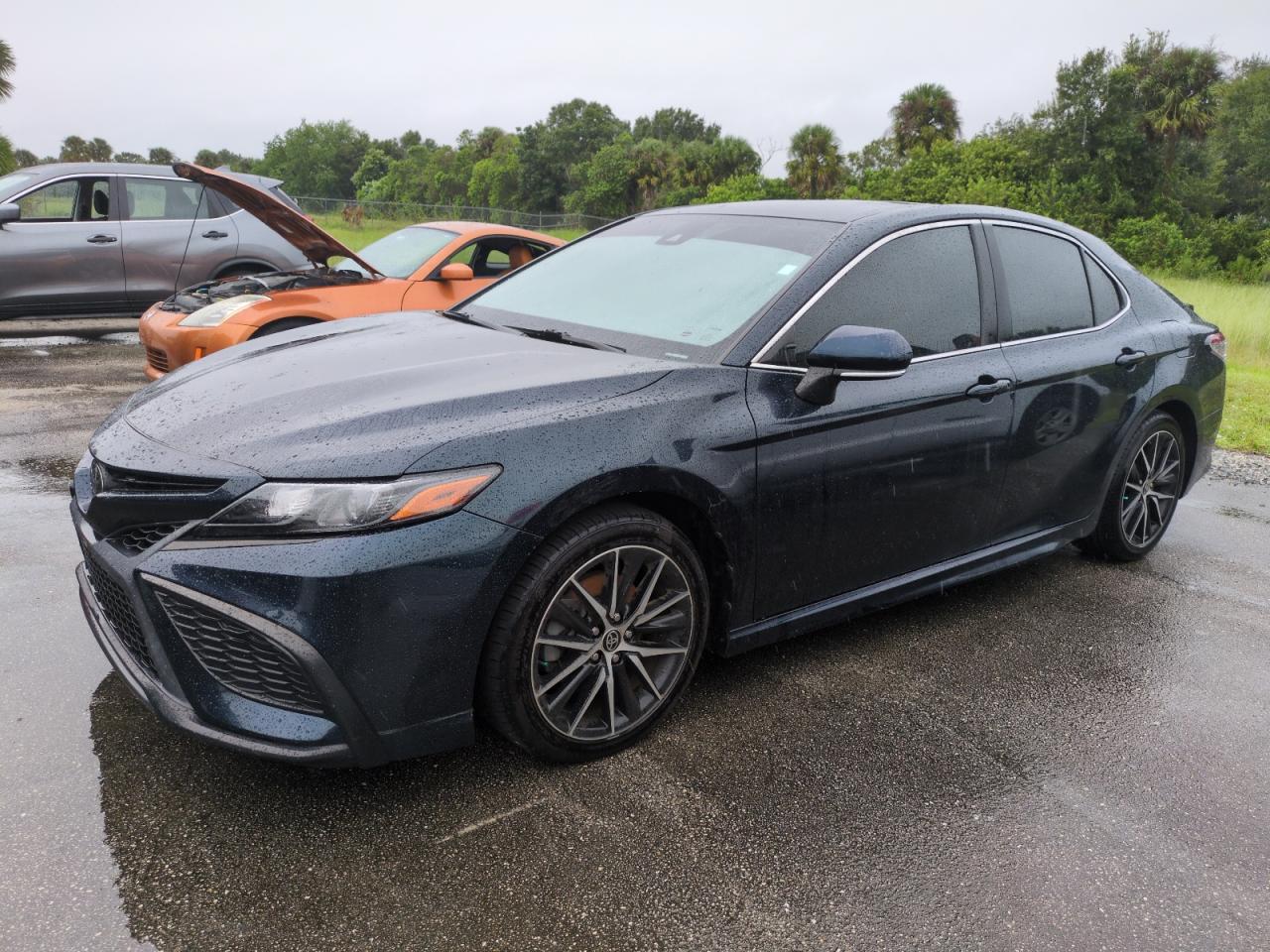 4T1T11AK9MU469582 2021 TOYOTA CAMRY - Image 1