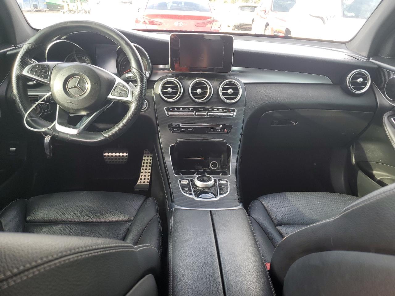 WDC0G4JB3JV110493 2018 Mercedes-Benz Glc 300