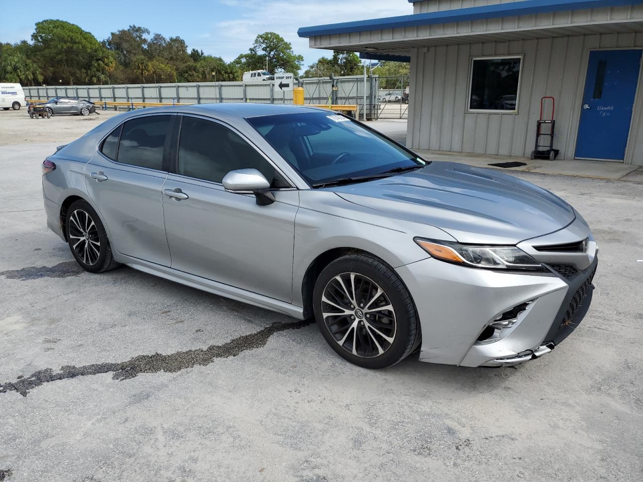 2019 Toyota Camry - Image 4
