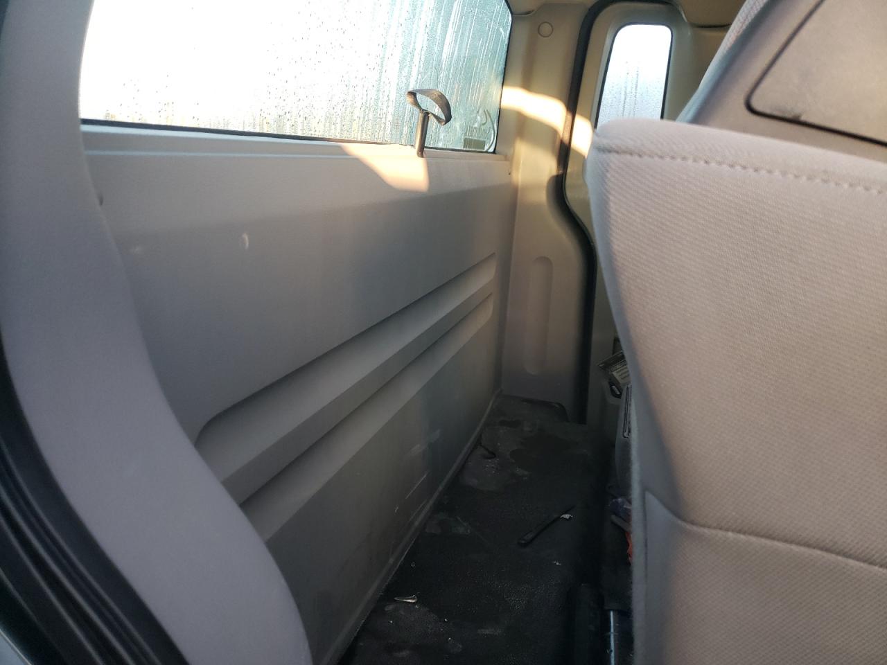 2004 Ford F-150 - Image 10