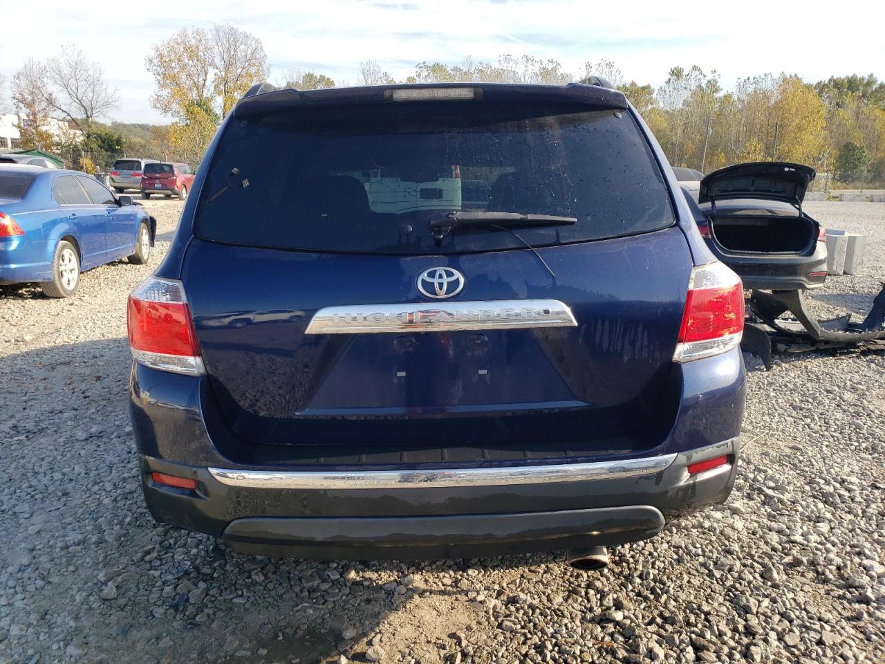 2011 Toyota Highlander Base VIN: 5TDZK3EH7BS504157 Lot: 77218134