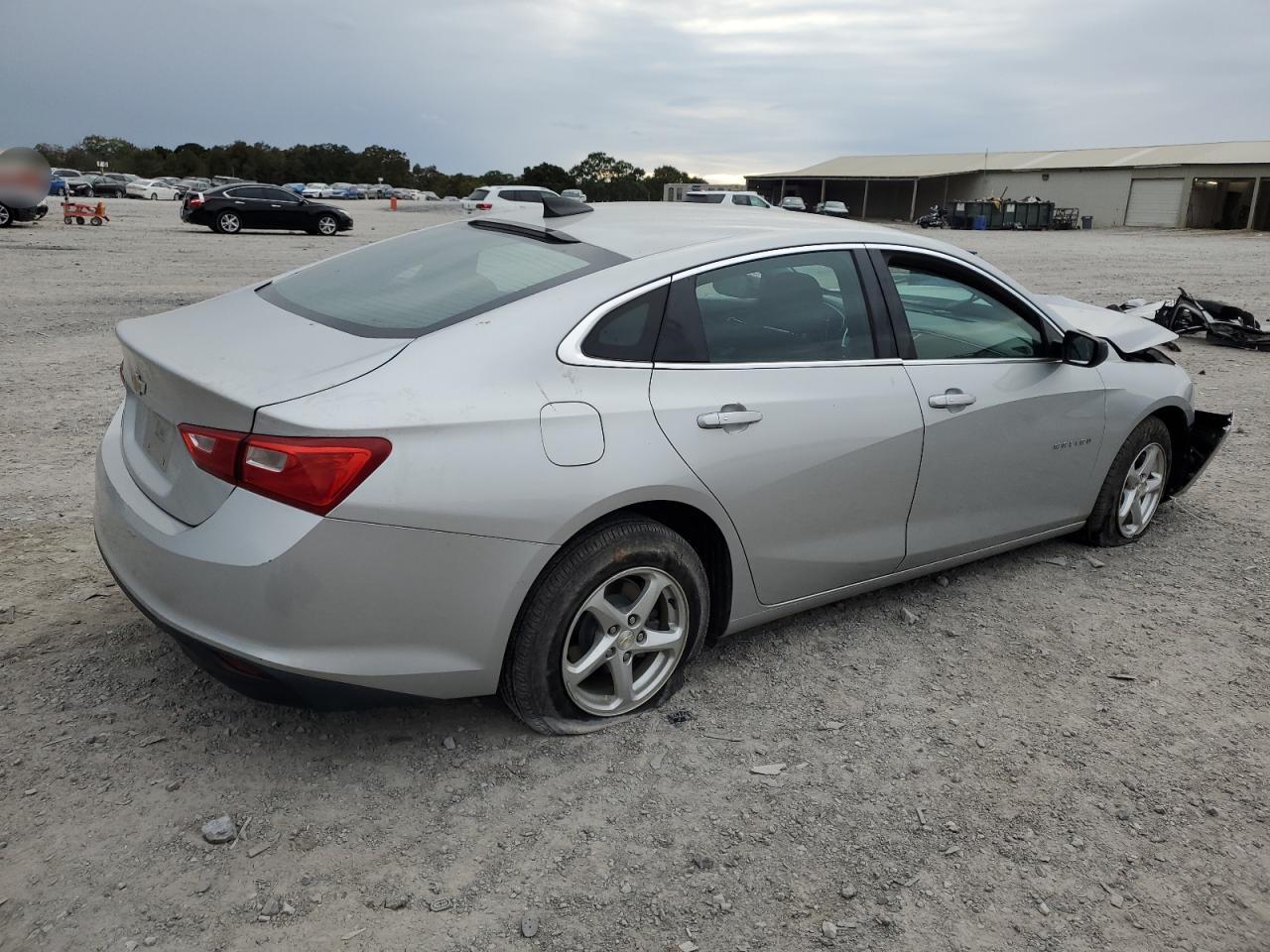 2018 Chevrolet Malibu - Image 3