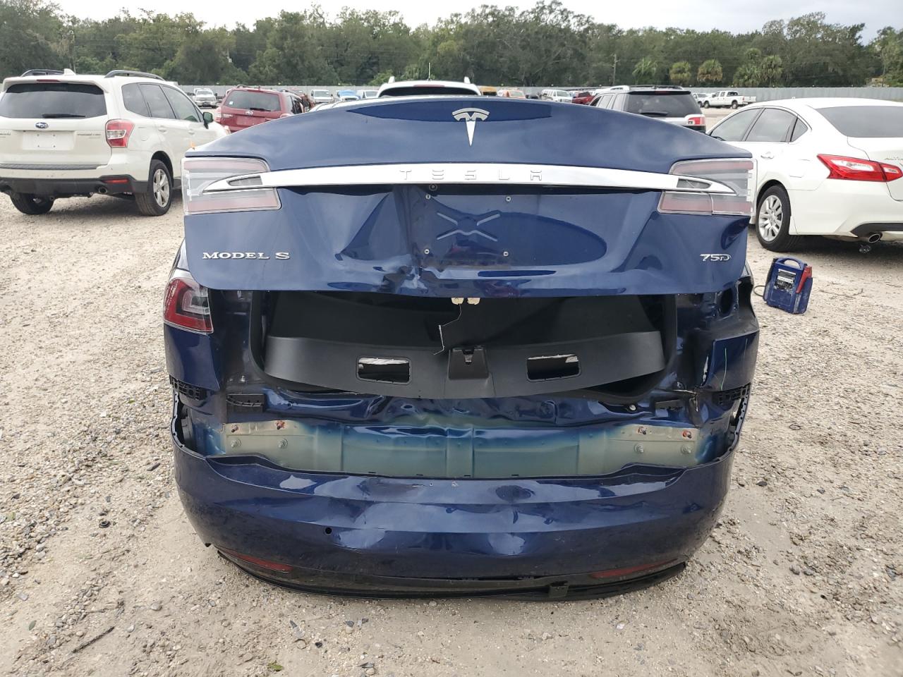 5YJSA1E26JF261402 2018 Tesla Model S