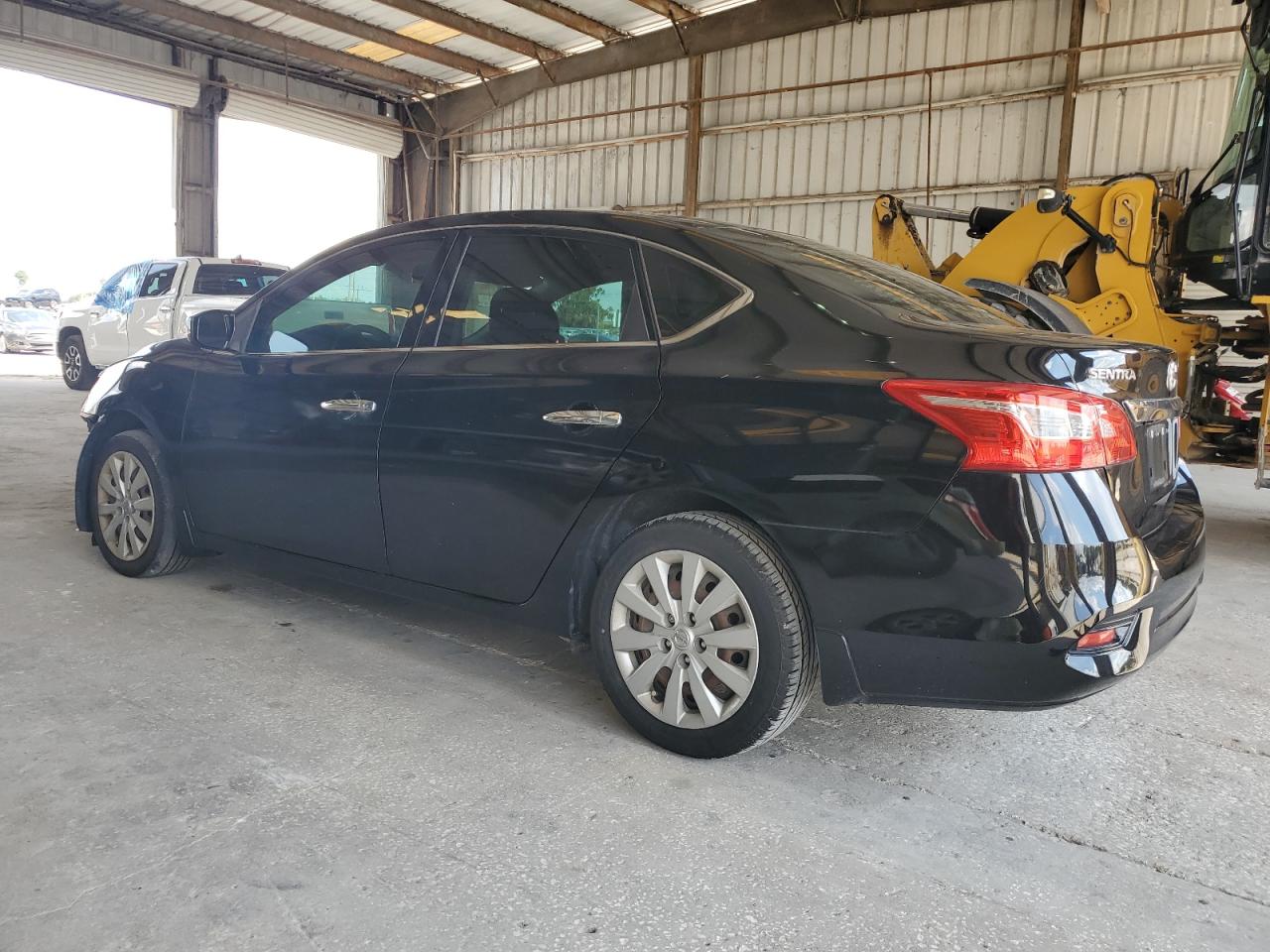 2018 Nissan Sentra - Image 2