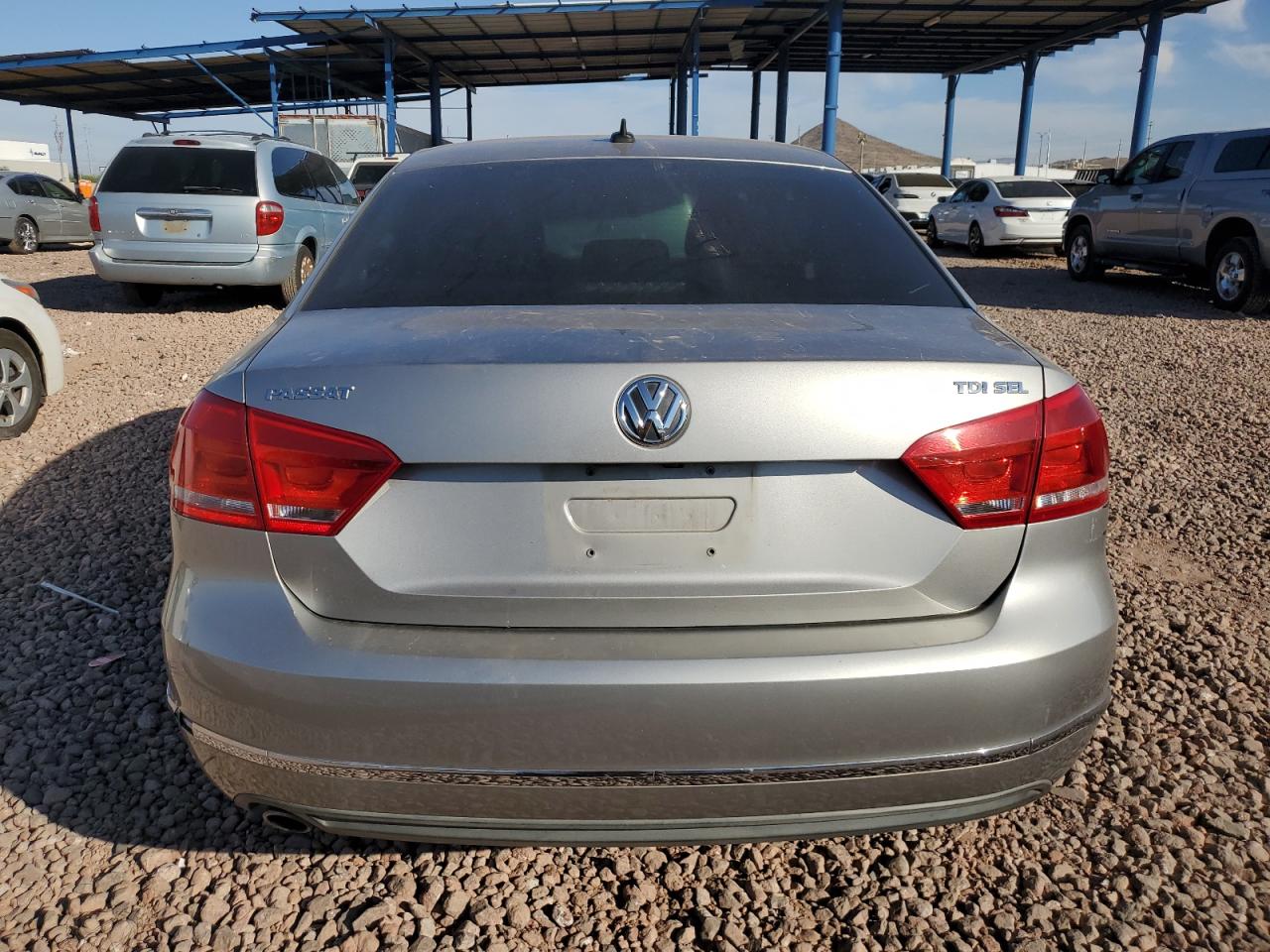 2013 Volkswagen Passat Sel VIN: 1VWCN7A33DC138116 Lot: 77853764