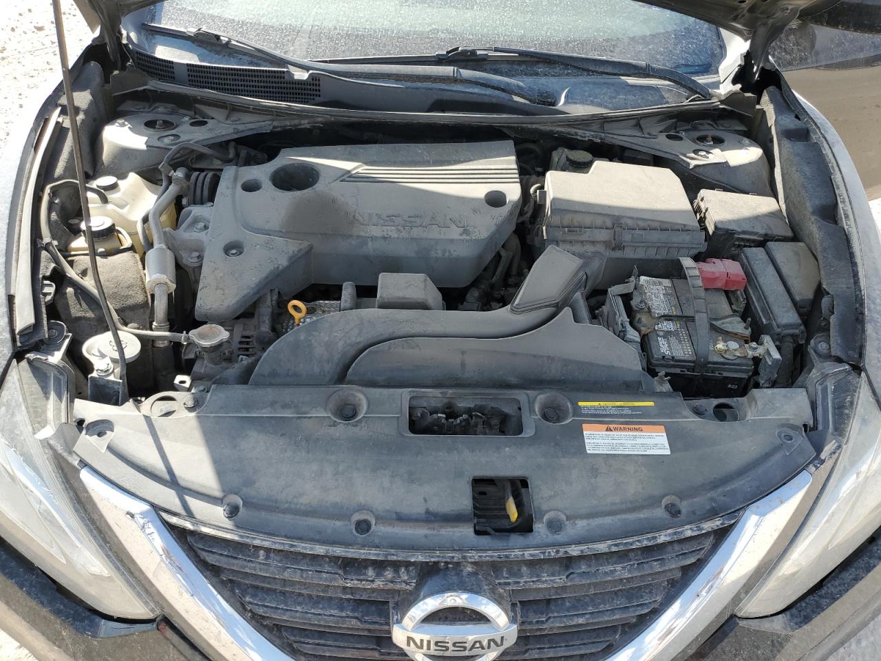 2017 Nissan Altima - Image 12