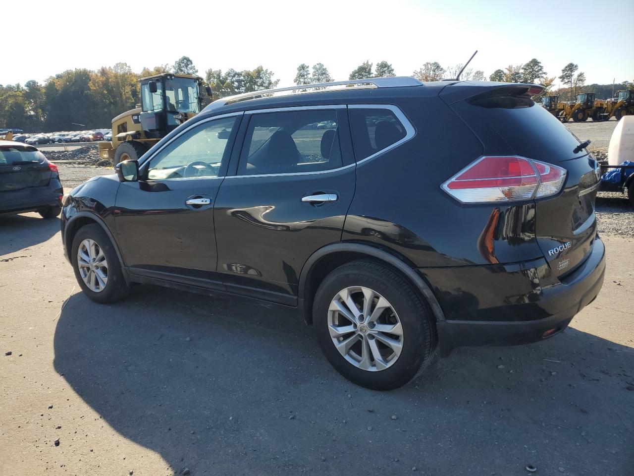 2016 Nissan Rogue - Image 2