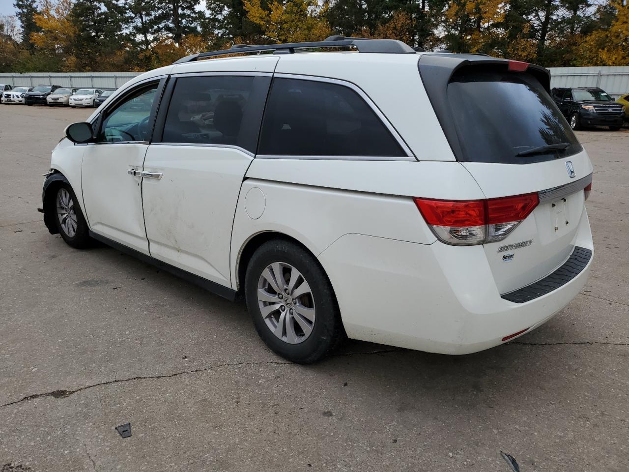 2014 Honda Odyssey - Image 2
